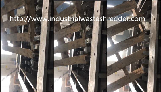 Waste Pallet Four Shaft Shredder Wear Resistance Stable Working Large Capacity