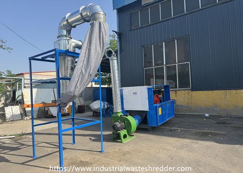 Het laatste nieuws van het bedrijf over Model 1200F Met Blower Dischanrge System Voor Mexico Stretch Films Crush, Stretched Plastic Films Shredder