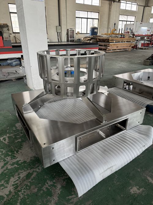 Het laatste nieuws van het bedrijf over Recente hoogtepunten in de roestvrij staal- en plaatwerkfabricage-industrie