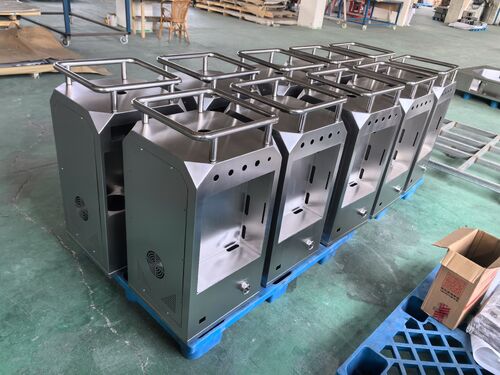 Het laatste nieuws van het bedrijf over [NIEUWS] Fabrikant van roestvrijstalen plaatwerk breidt wereldwijde maatwerkfabricagediensten uit