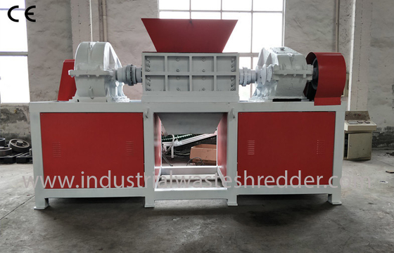 Goede prijs. Harde de Ontvezelmachine van het Blad Plastic Afval Hoge het Verscheuren Efficiency voor Plastic Films online