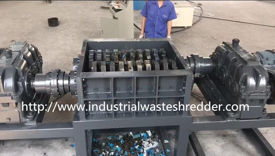 Goede prijs. Duurzame 4 Schachtontvezelmachine, Plastic/Houten Palletontvezelmachine Recyclingsmachine online