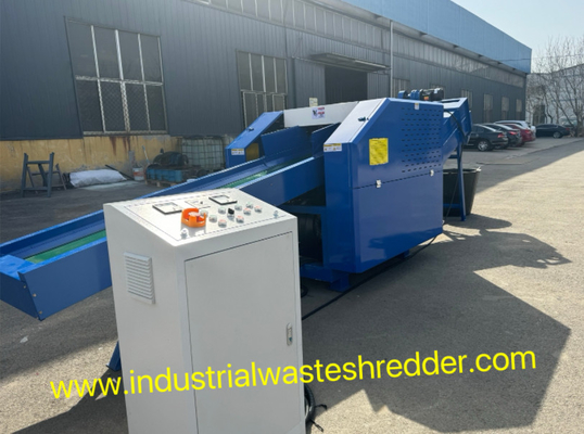 Textiel Carpet Scraps Crusher Machine Voor vinyl scraps Makkelijk te voeden Synthetische leder scraps Shredder