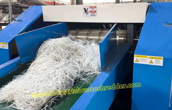 PP plastic monofilament shredder, High Efficiency Waste Yarns Pre-Shredder, Power Saving, Shredder voor PP Raffia, PP Ropes Shredding Machine met Input & Out Conveyor, Wear-Resistant Blade