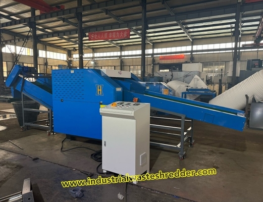 Makkelijke voedingsstructuur 1600F karton karton shredder machine met sterke papierbreker en verstelbare ontladingsgrootte