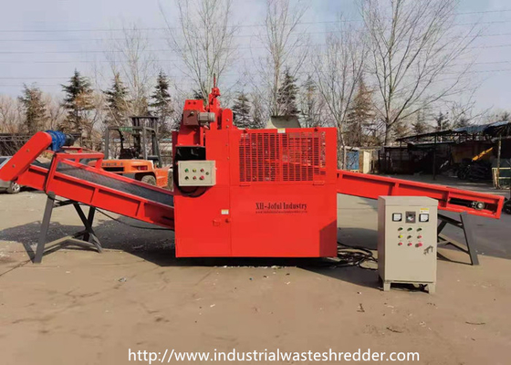 Goede prijs. Aluminium Silicaat tapijt versnippermachine Blade lengte 1200mm, versnippermachine voor afval van gebruikte tapijt, schroot defecte tapijten crusher machine, ontlading grootte verstelbaar online